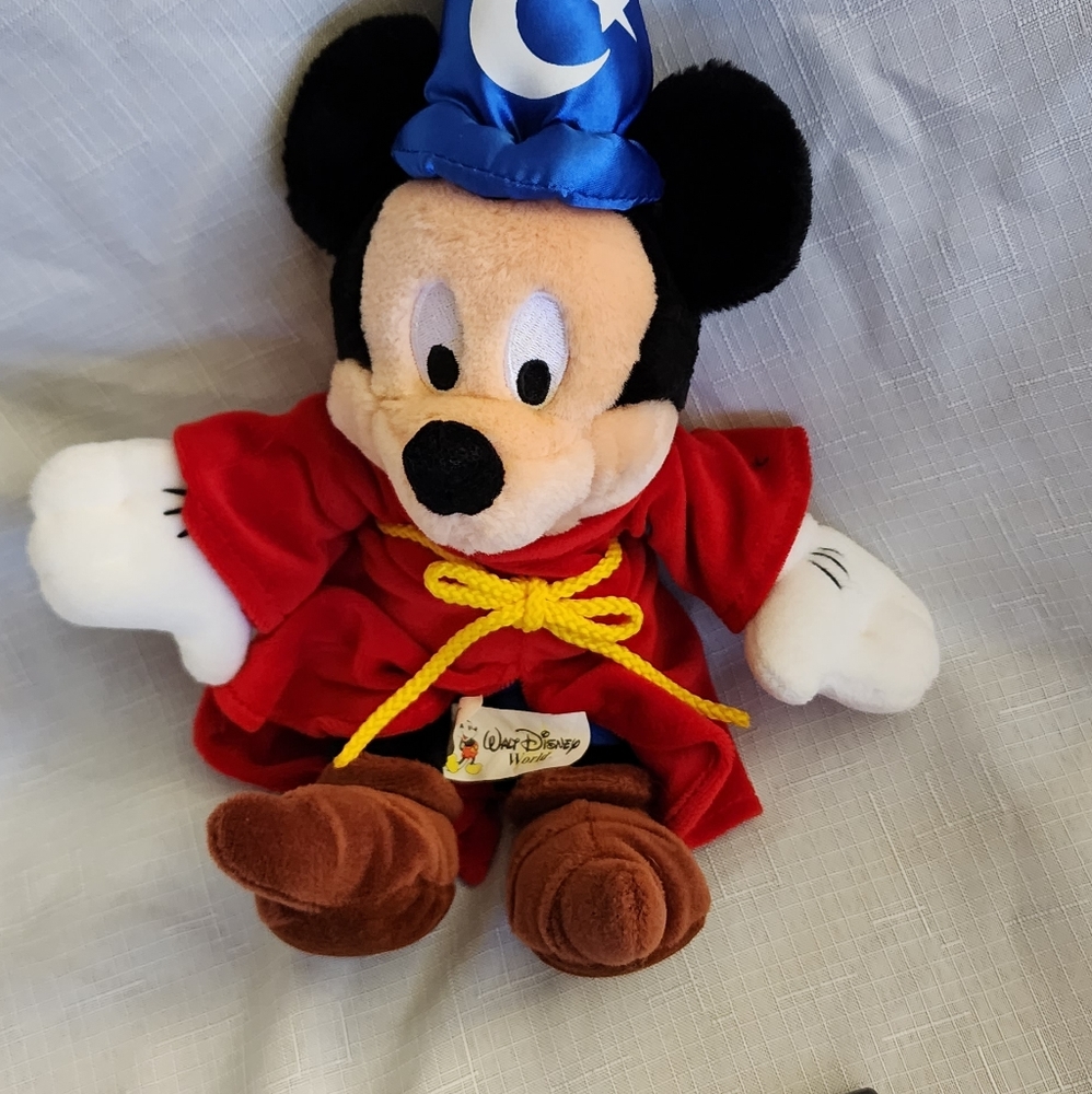 scocecer mickey 🪄 older label 🏷